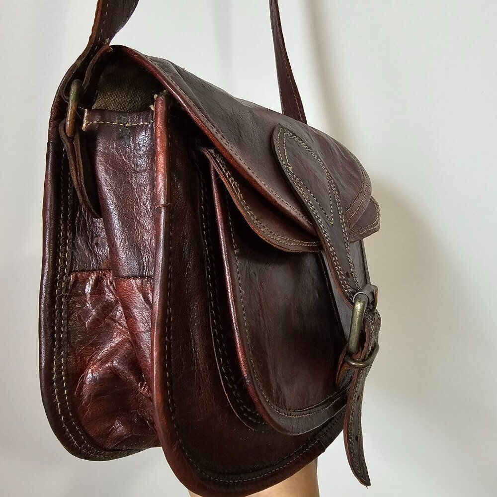 EUC VINTAGE GENUINE LEATHER DEEP BRICK RED SADDLE STYLE SLING BAG SMALL - Picture 5 of 16